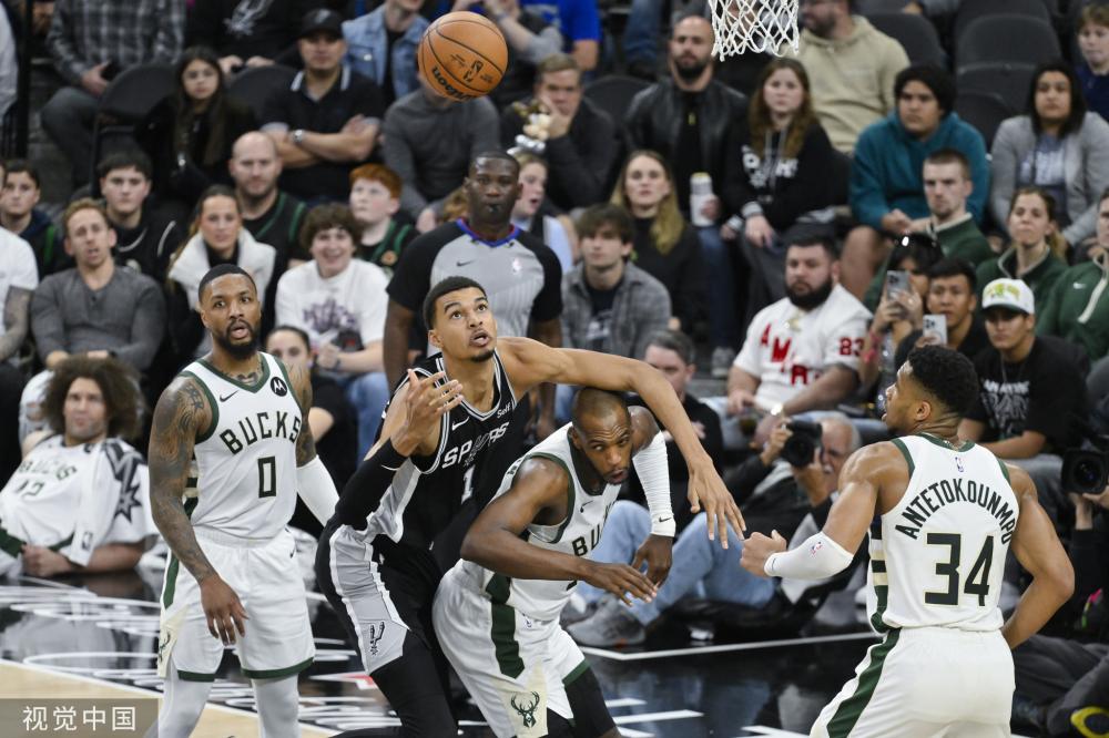 随着足球赛 随着足球赛